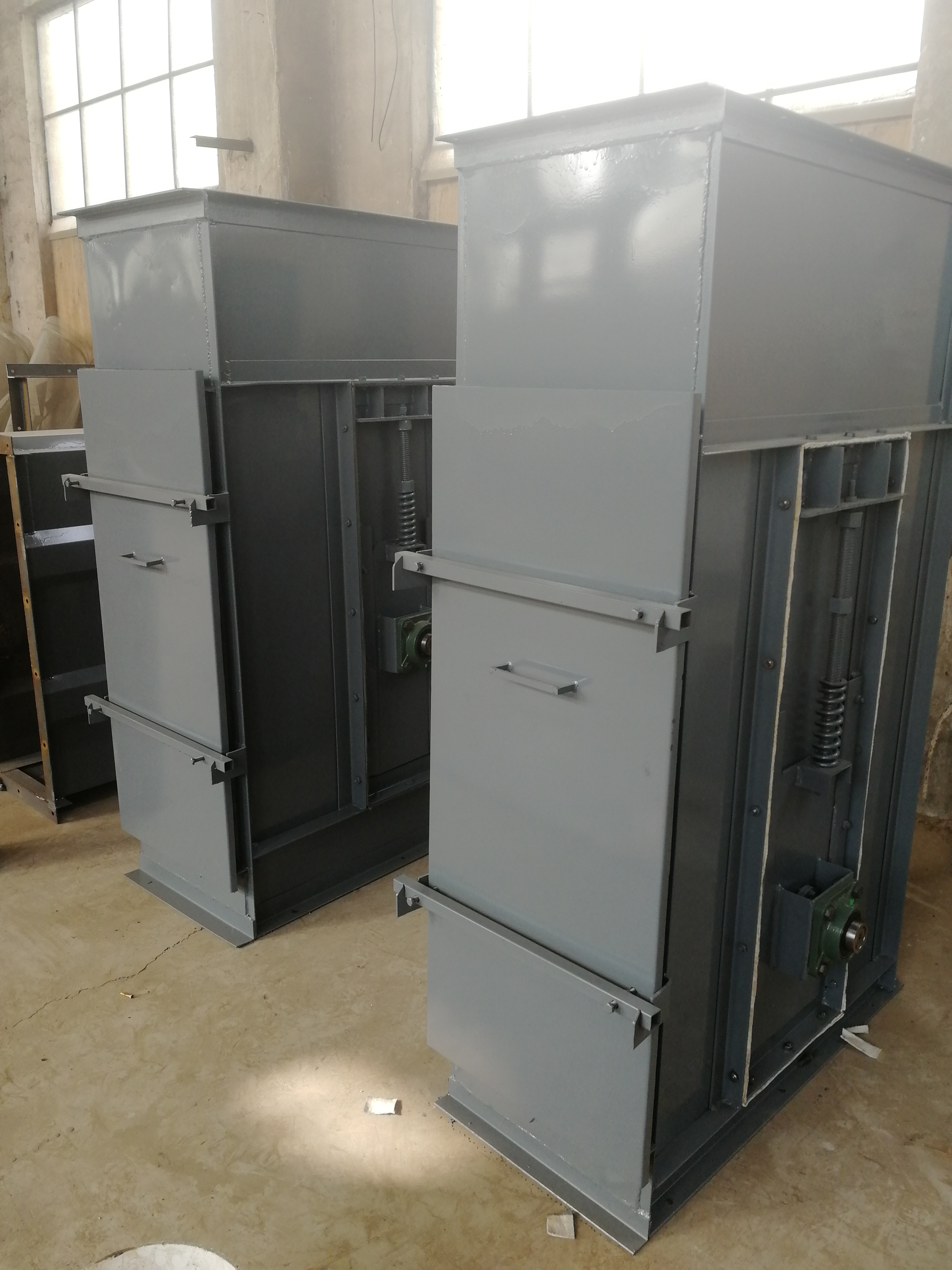 斗式提升機(jī)都有哪些分類(斗式提升機(jī)有幾種類型)